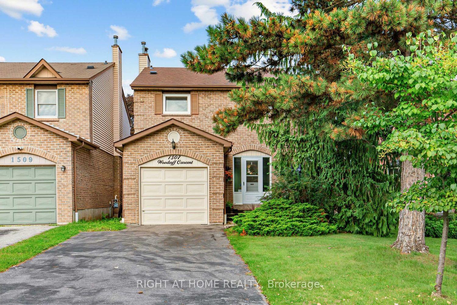 Photo 2 of 1507 Woodruff Crescent, Pickering, Amberlea — HOMEH