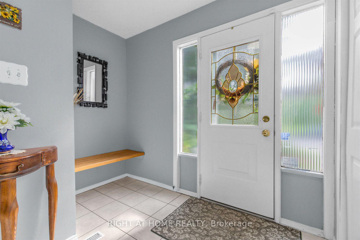 Photo 4 of 1507 Woodruff Crescent, Pickering, Amberlea — HOMEH