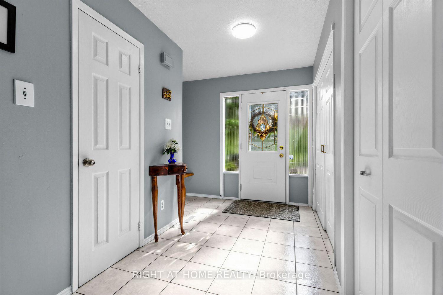Photo 5 of 1507 Woodruff Crescent, Pickering, Amberlea — HOMEH