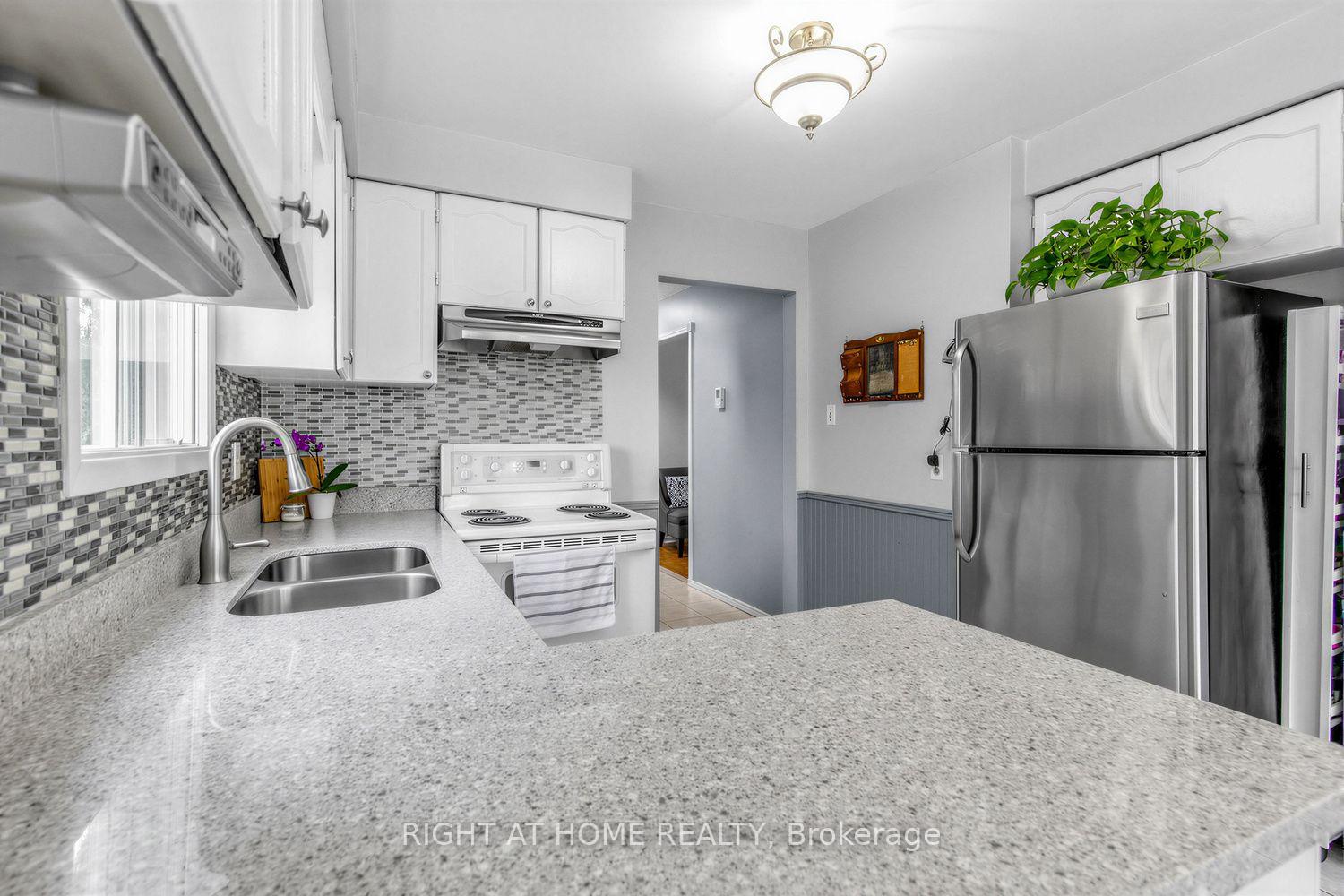 Photo 18 of 1507 Woodruff Crescent, Pickering, Amberlea — HOMEH