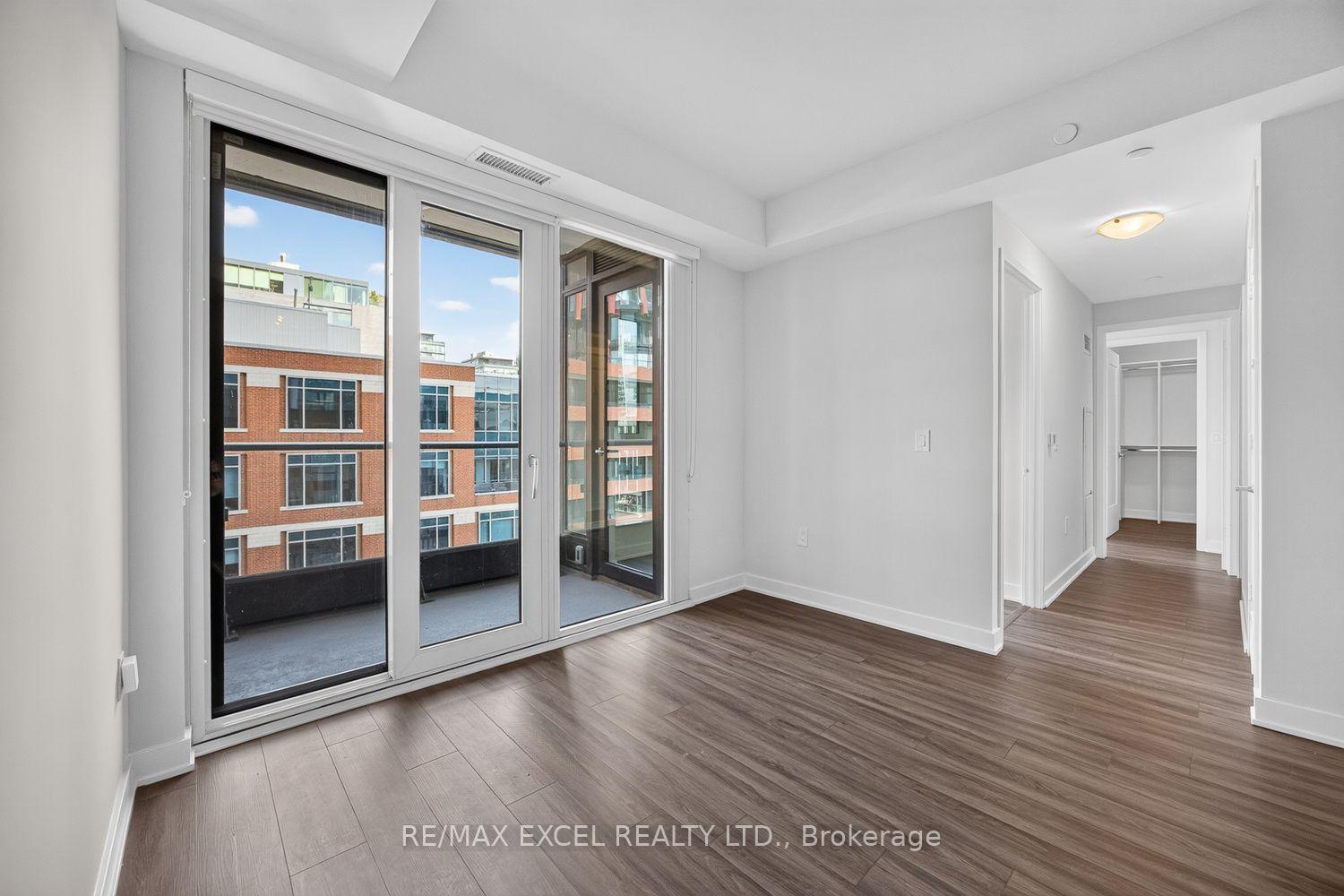 Photo 3 of Unit 801 E, 70 Princess Street E, Toronto, Waterfront Communities — HOMEH