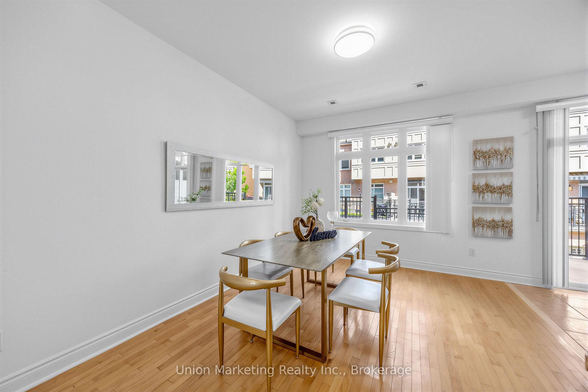 Photo 7 of 18 Yachters Lane, Etobicoke, Mimico — HOMEH