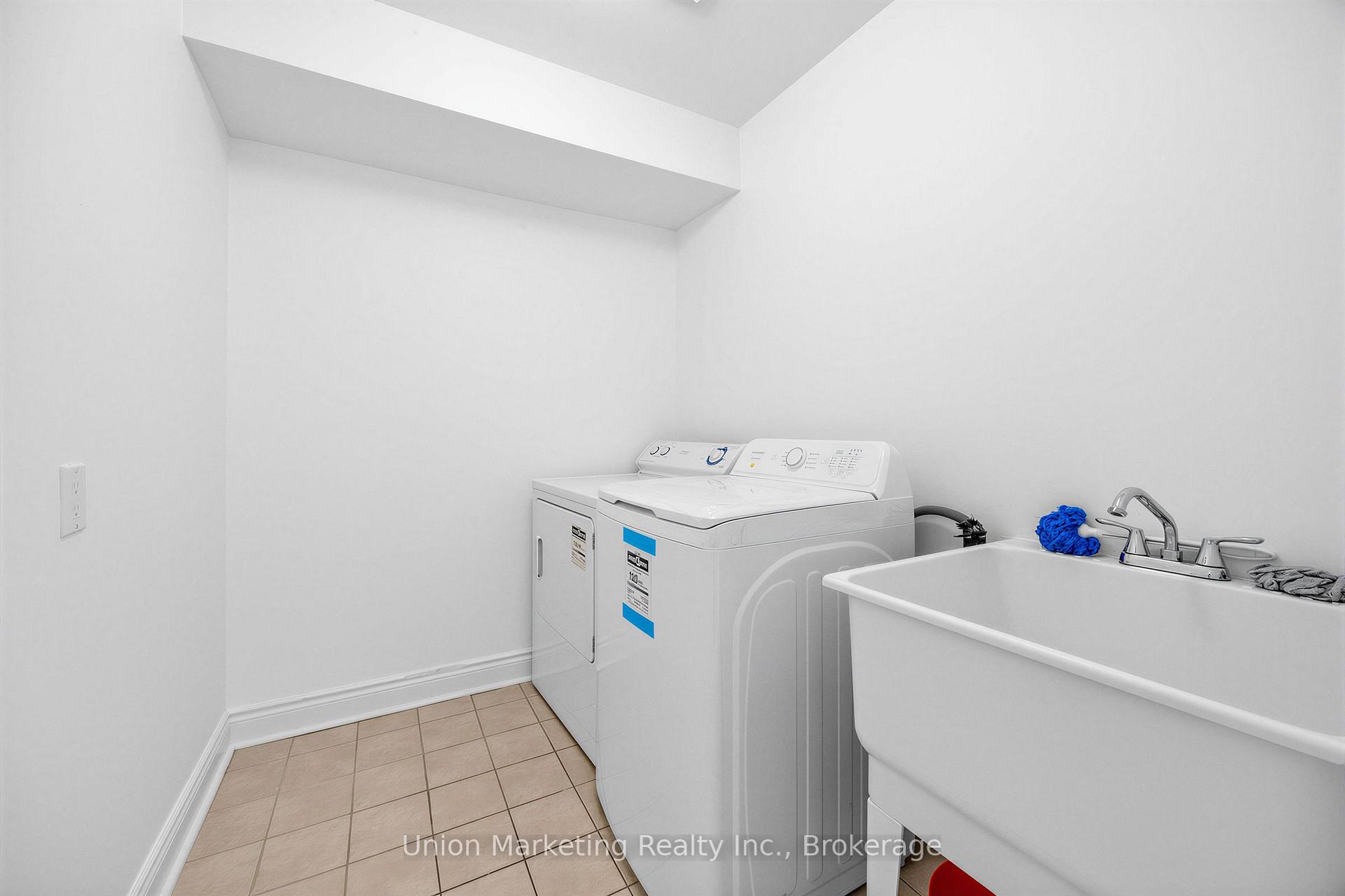 Photo 28 of 18 Yachters Lane, Etobicoke, Mimico — HOMEH