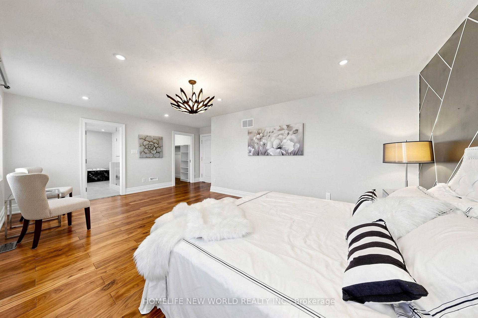 Photo 25 of 32 Casa Nova Drive, Vaughan, Vellore Village — HOMEH