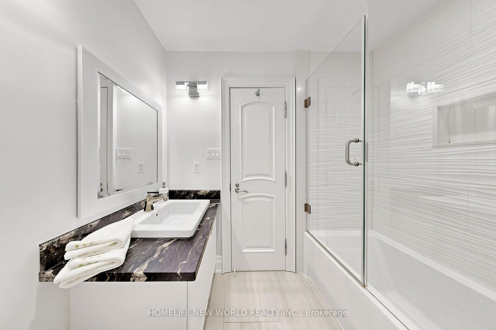 Photo 33 of 32 Casa Nova Drive, Vaughan, Vellore Village — HOMEH