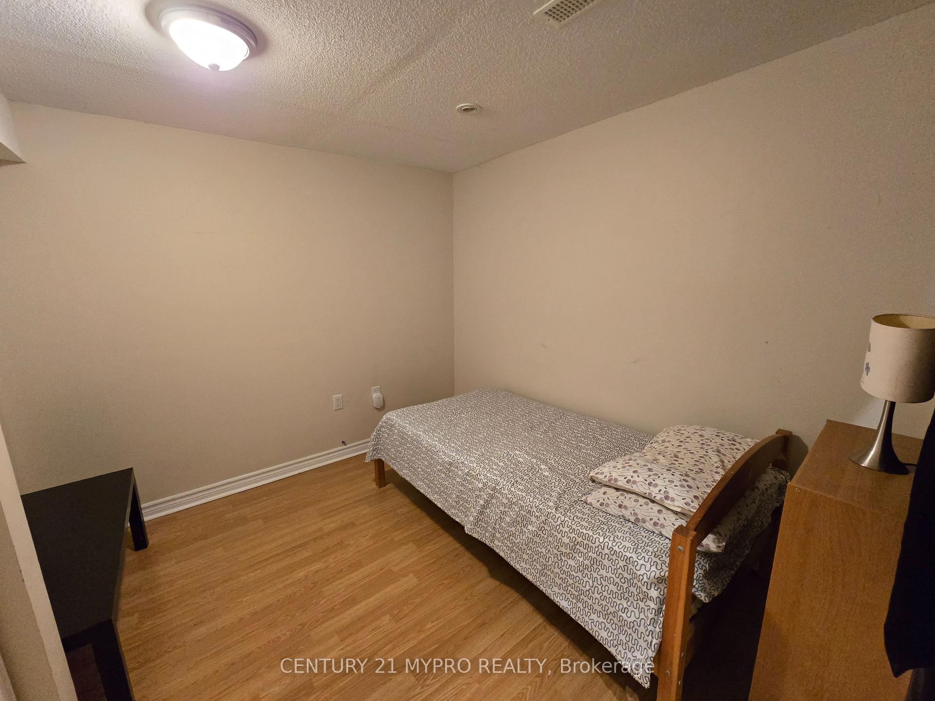 Photo 6 of Unit Lower unit, 10 Bianca Drive, Markham, Village Green-South Unionville — HOMEH