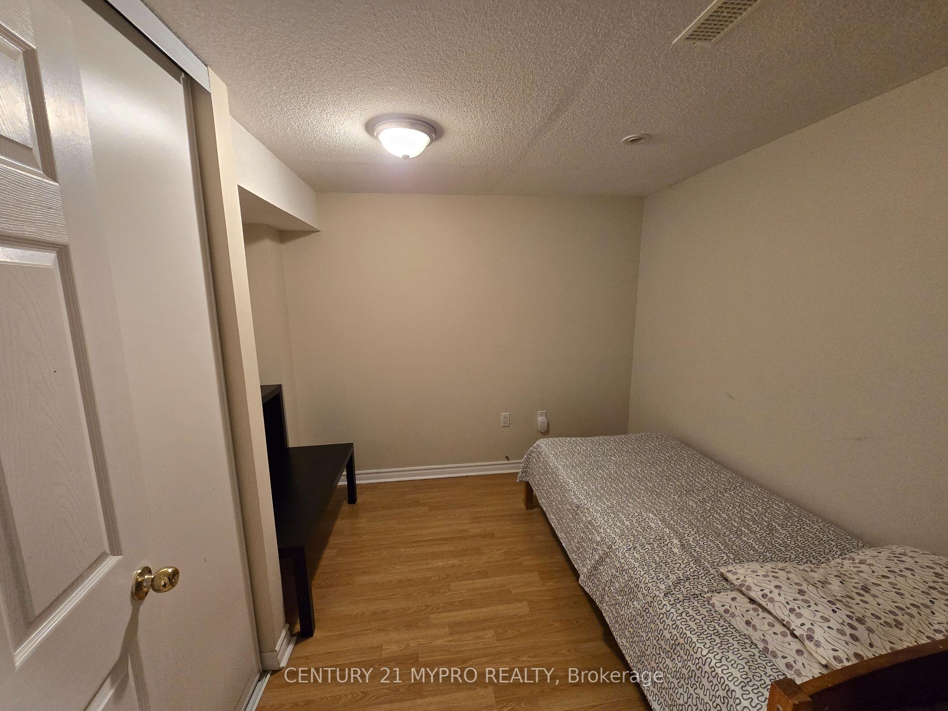 Photo 7 of Unit Lower unit, 10 Bianca Drive, Markham, Village Green-South Unionville — HOMEH
