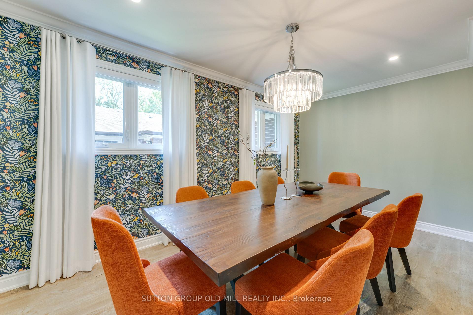 Photo 9 of 85 Bonnyview Drive, Etobicoke, Stonegate-Queensway — HOMEH