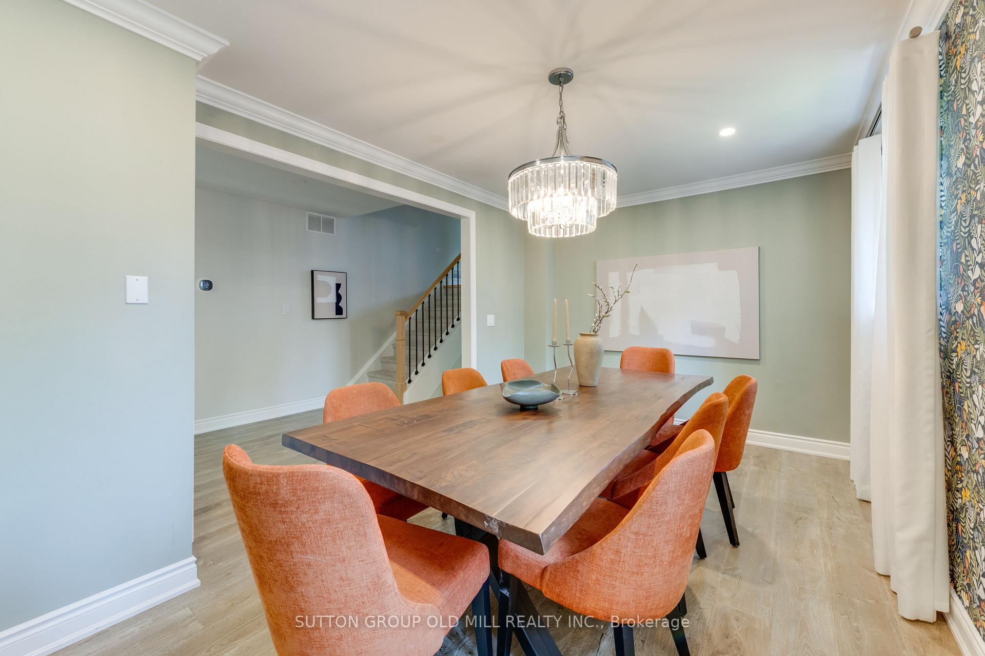 Photo 10 of 85 Bonnyview Drive, Etobicoke, Stonegate-Queensway — HOMEH