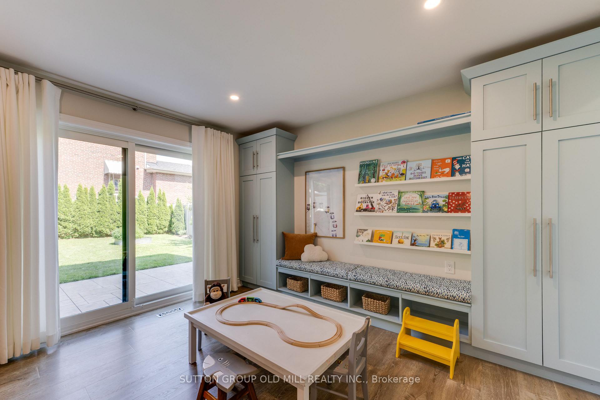 Photo 22 of 85 Bonnyview Drive, Etobicoke, Stonegate-Queensway — HOMEH