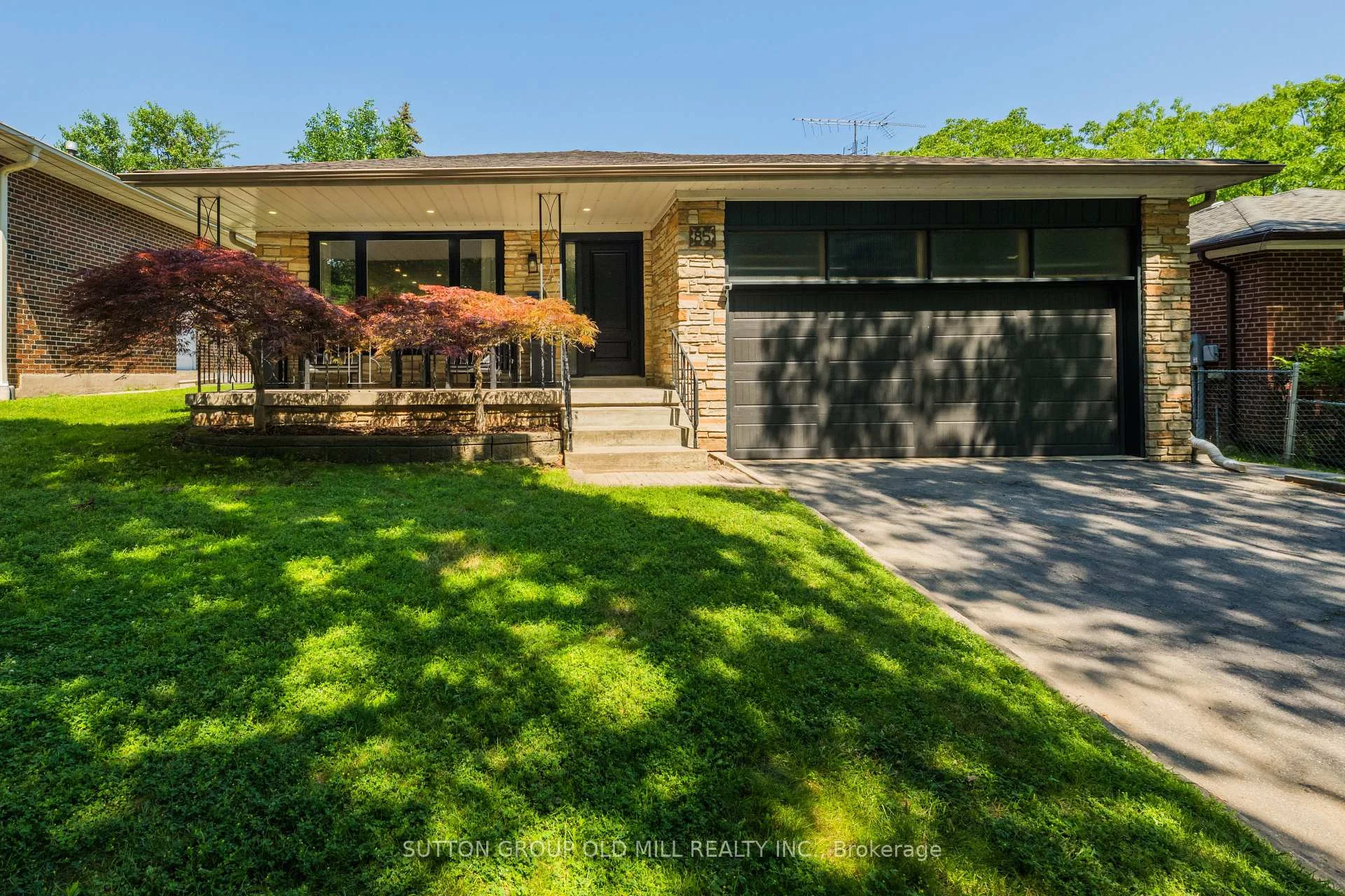 Photo 38 of 85 Bonnyview Drive, Etobicoke, Stonegate-Queensway — HOMEH