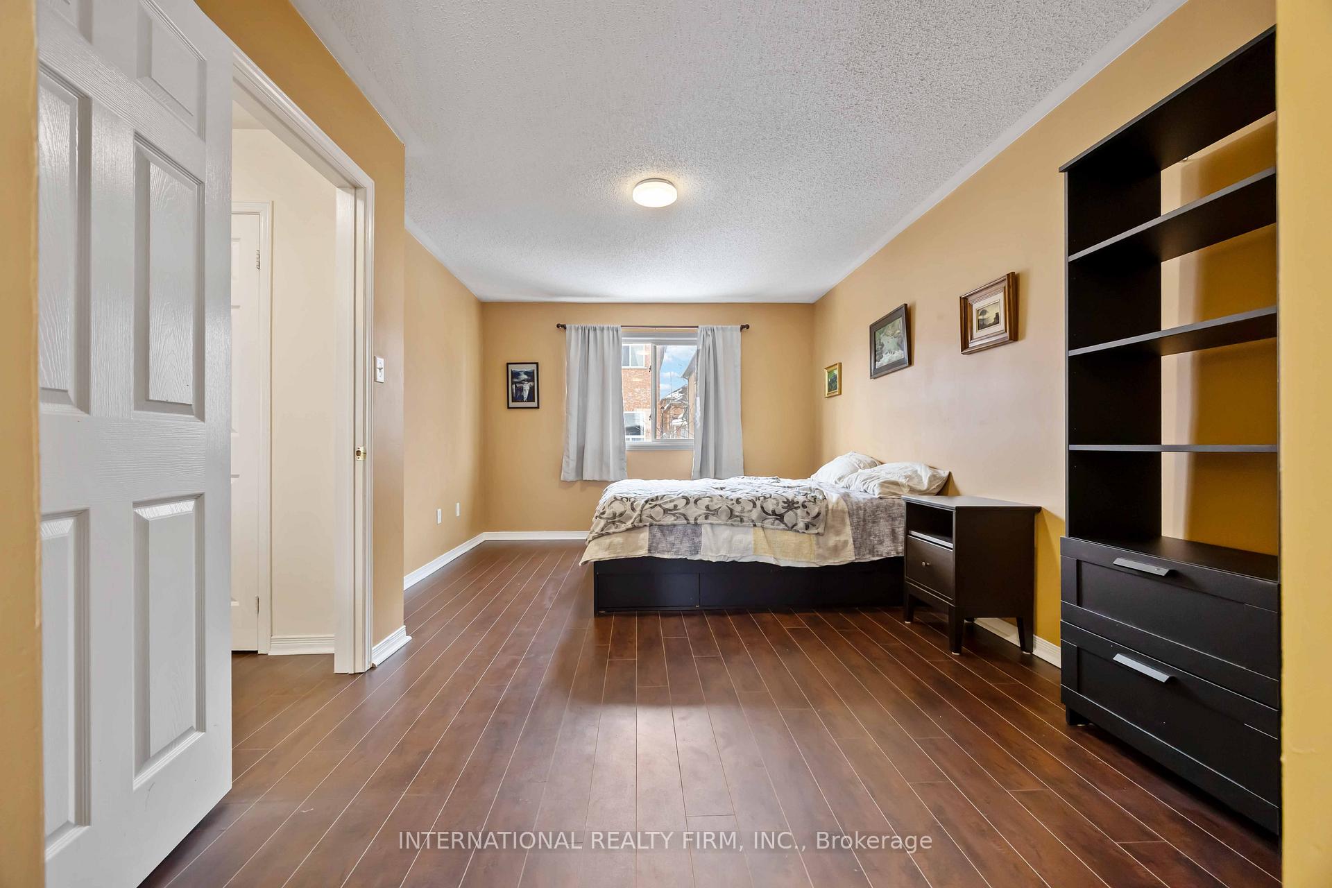 Photo 21 of 340 Flagstone Way, Newmarket, Woodland Hill — HOMEH