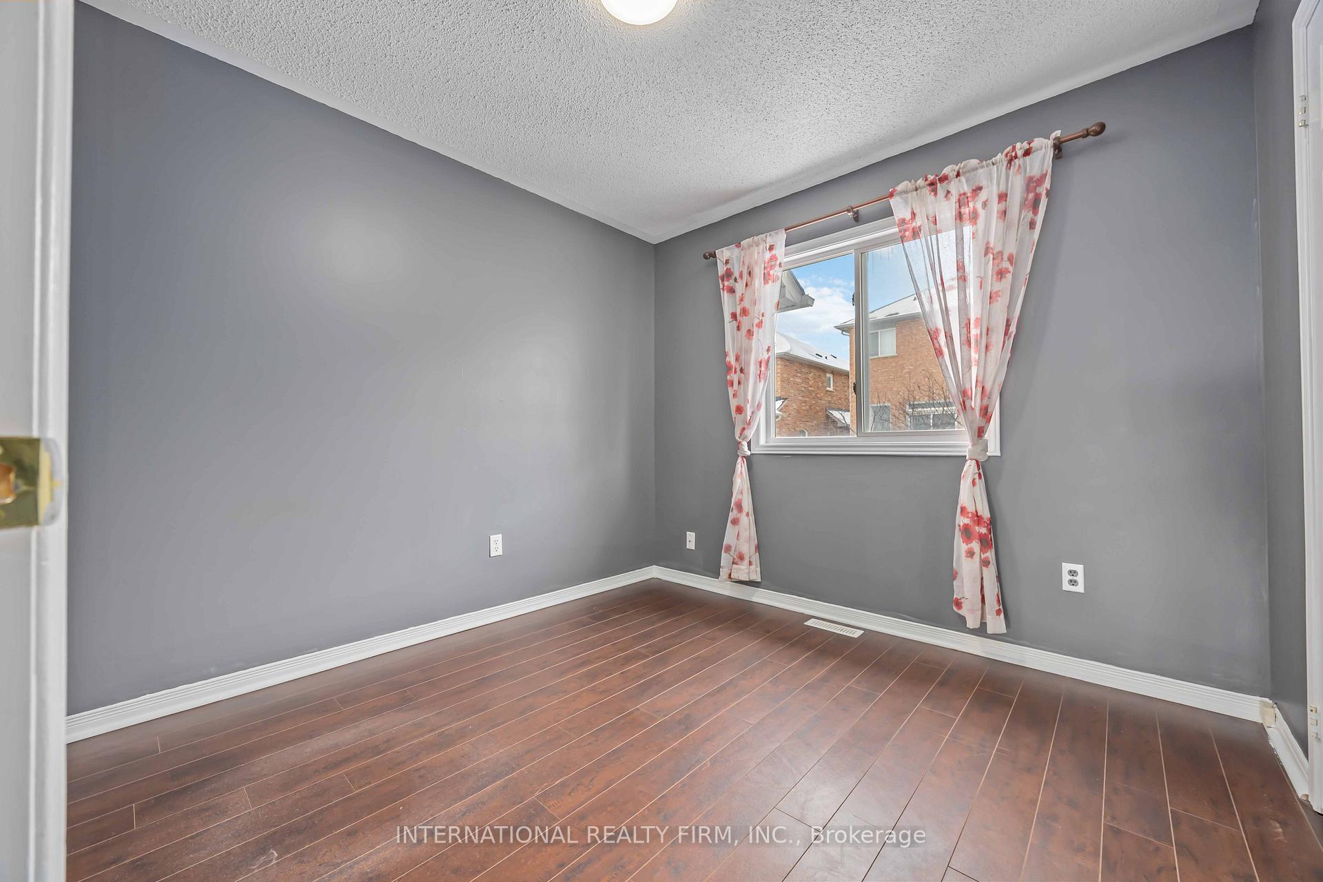 Photo 24 of 340 Flagstone Way, Newmarket, Woodland Hill — HOMEH
