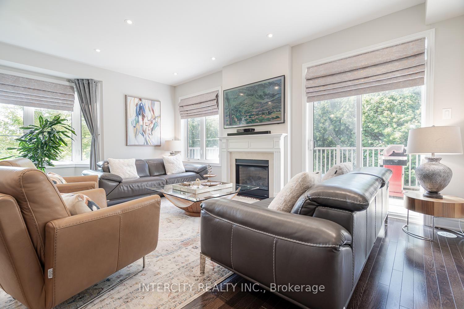 Photo of Unit 116, 1331 Major Mackenzie Drive W
