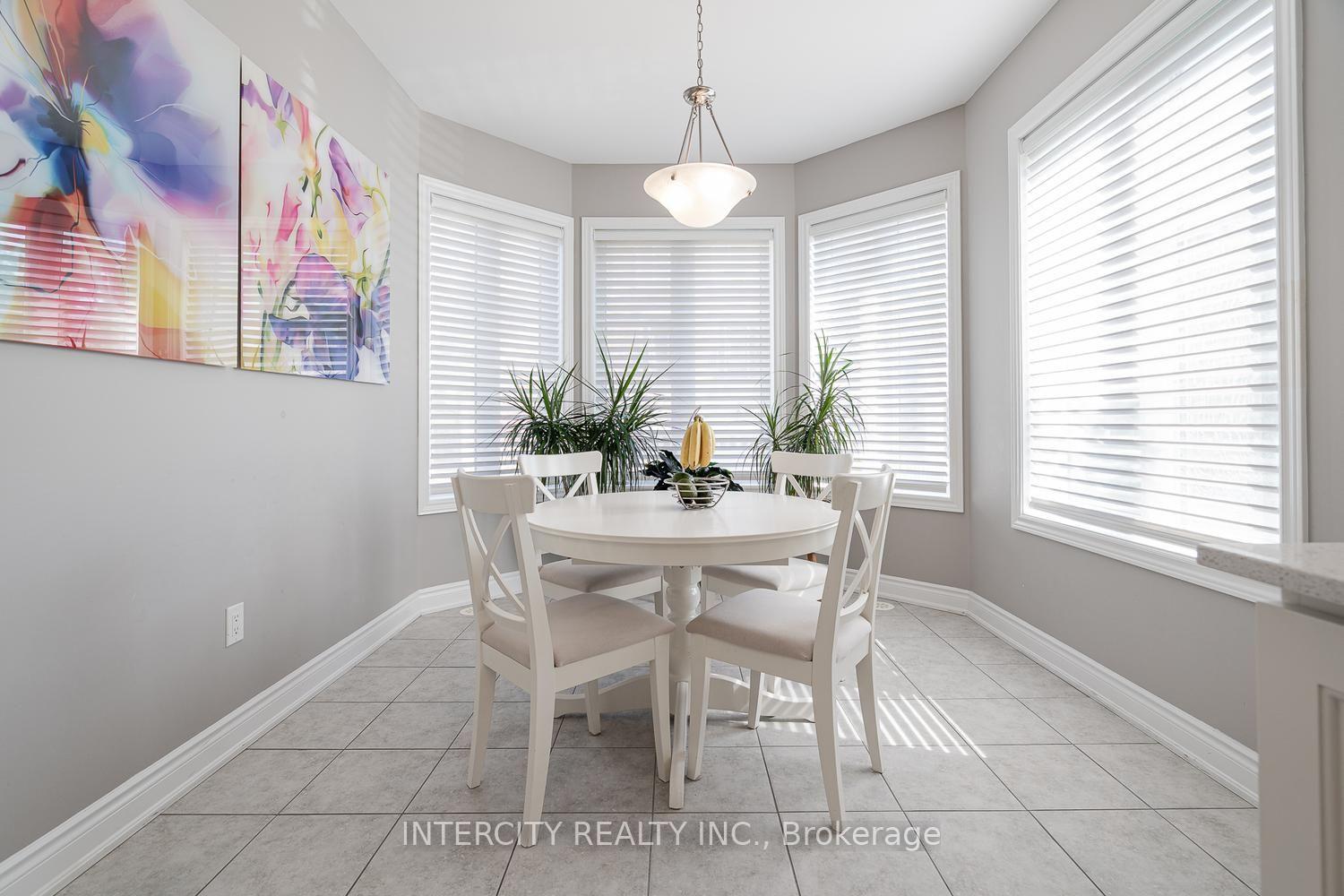 Photo 7 of Unit 116, 1331 Major Mackenzie Drive W, Vaughan, Patterson — HOMEH