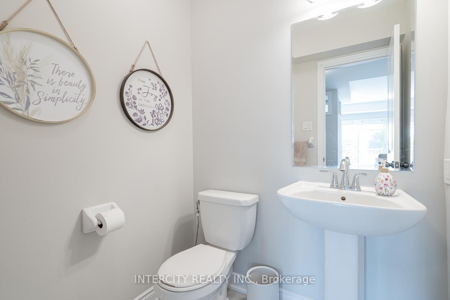 Photo 36 of Unit 116, 1331 Major Mackenzie Drive W, Vaughan, Patterson — HOMEH