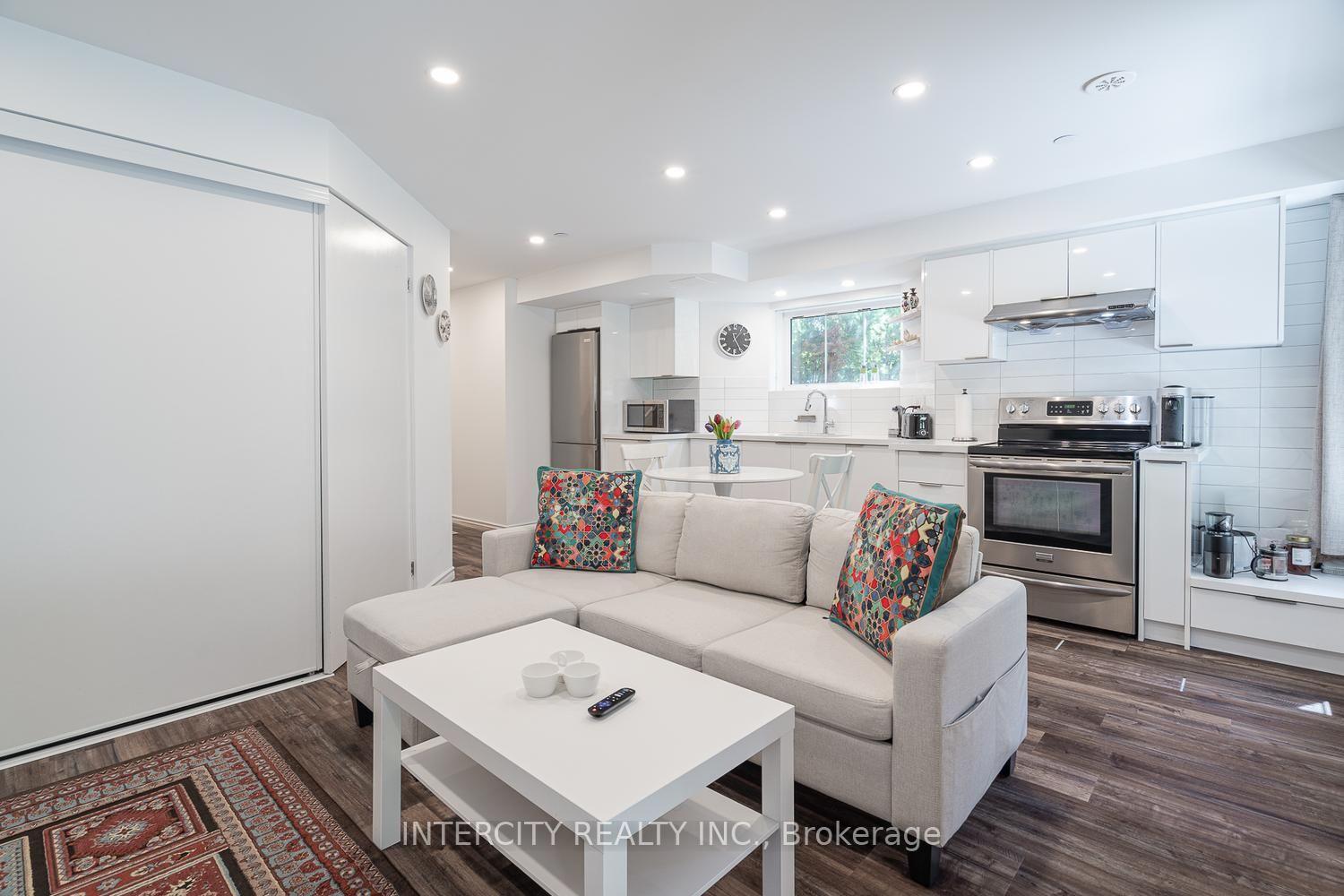 Photo 39 of Unit 116, 1331 Major Mackenzie Drive W, Vaughan, Patterson — HOMEH