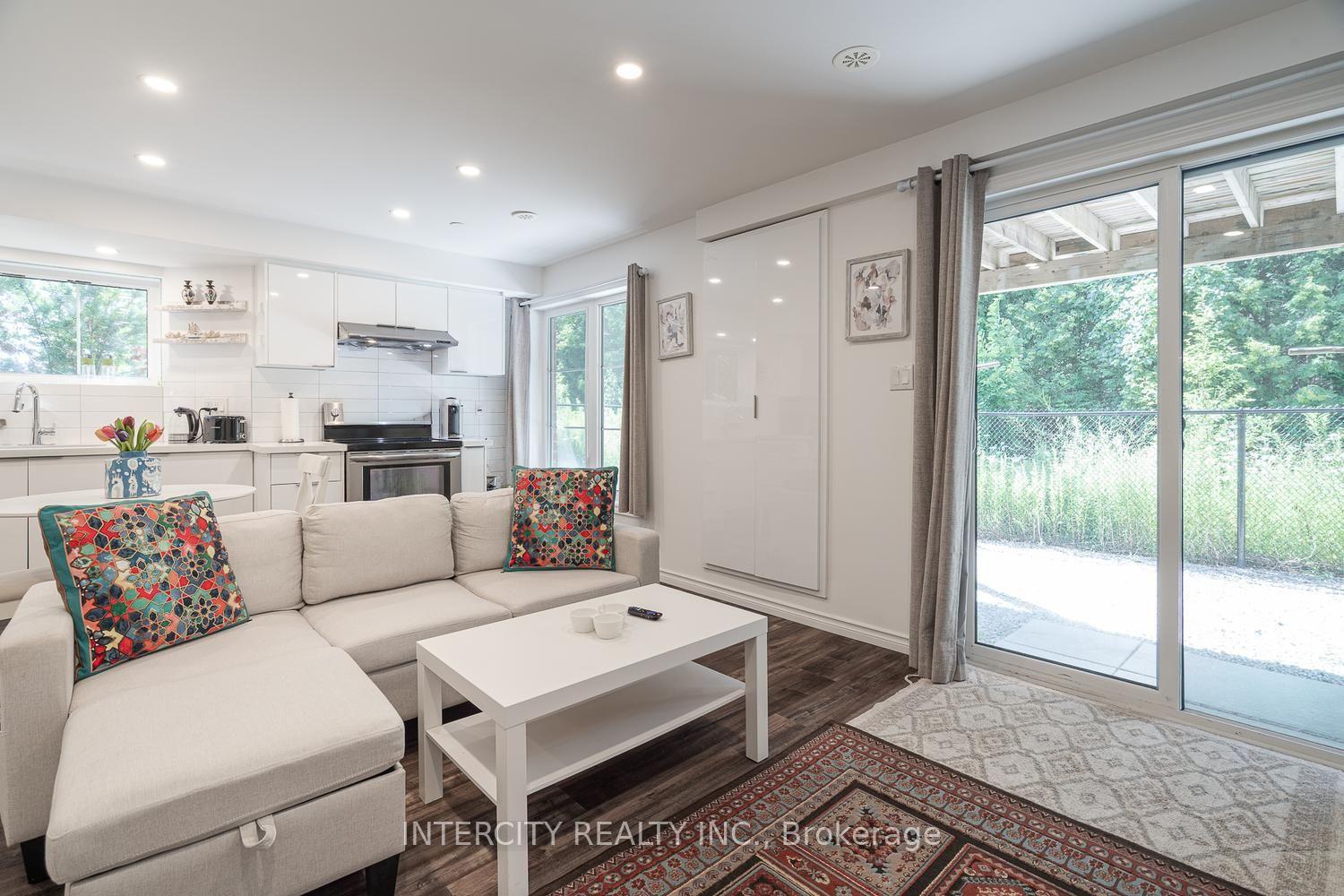 Photo 38 of Unit 116, 1331 Major Mackenzie Drive W, Vaughan, Patterson — HOMEH