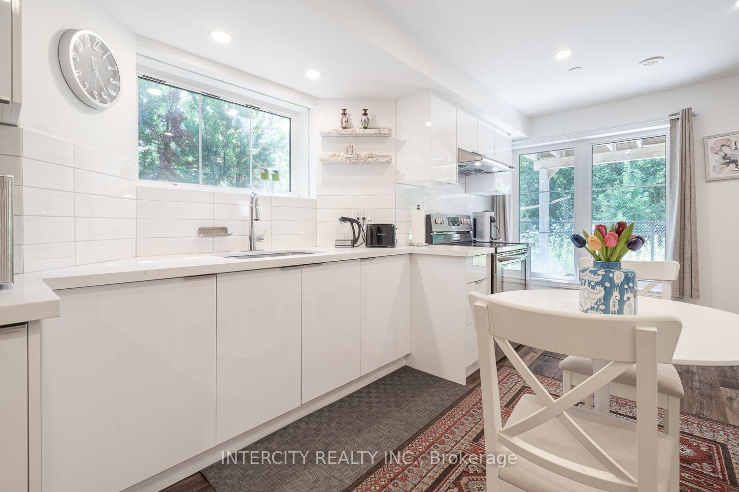 Photo 41 of Unit 116, 1331 Major Mackenzie Drive W, Vaughan, Patterson — HOMEH