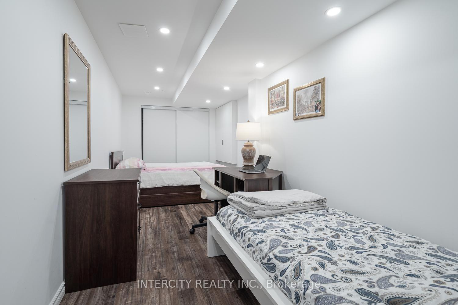 Photo 42 of Unit 116, 1331 Major Mackenzie Drive W, Vaughan, Patterson — HOMEH