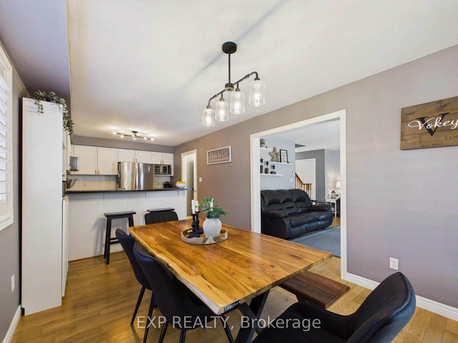 Photo 10 of 23 Mckenzie Crescent, Barrie, Ardagh — HOMEH