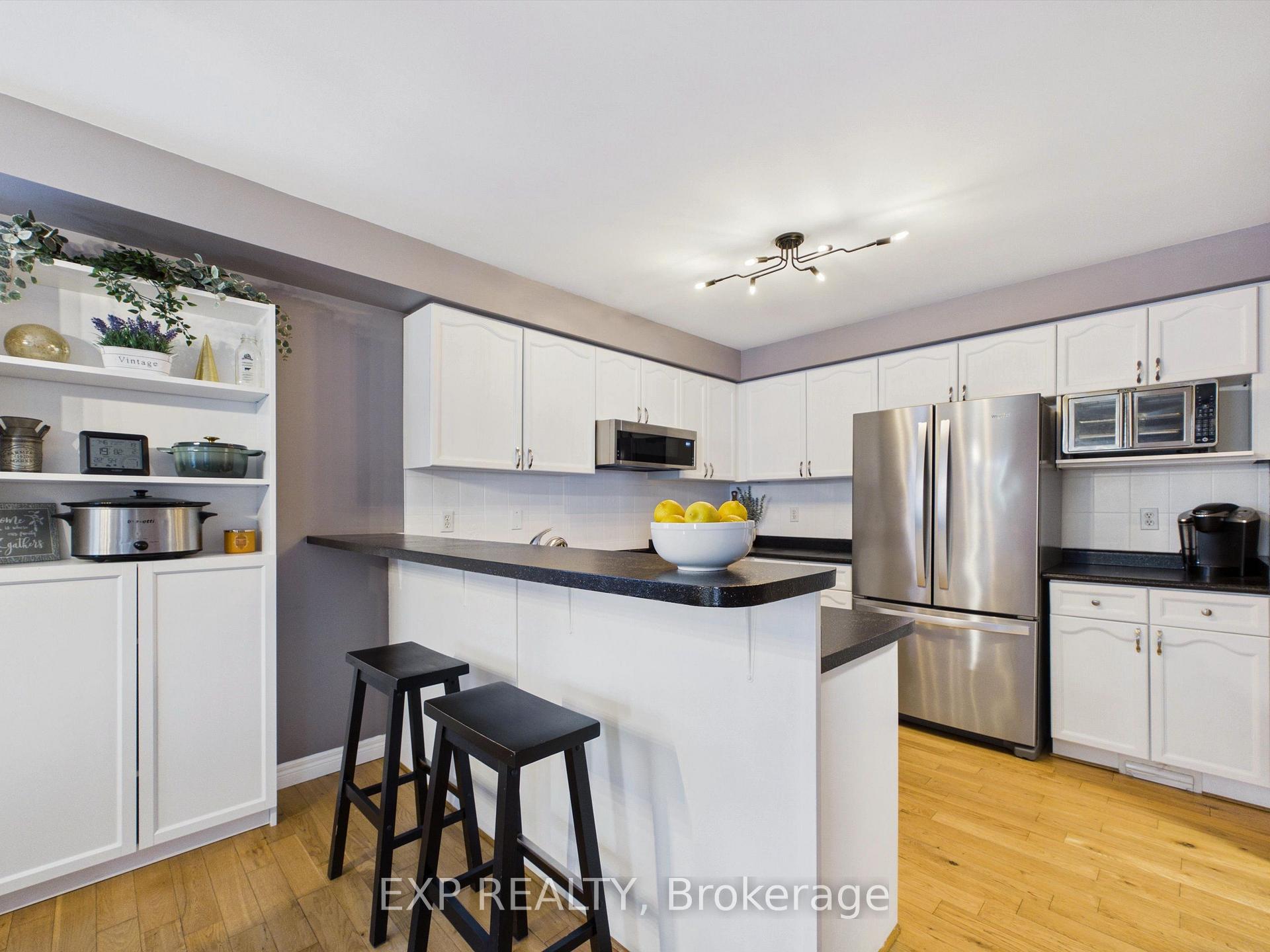 Photo 11 of 23 Mckenzie Crescent, Barrie, Ardagh — HOMEH
