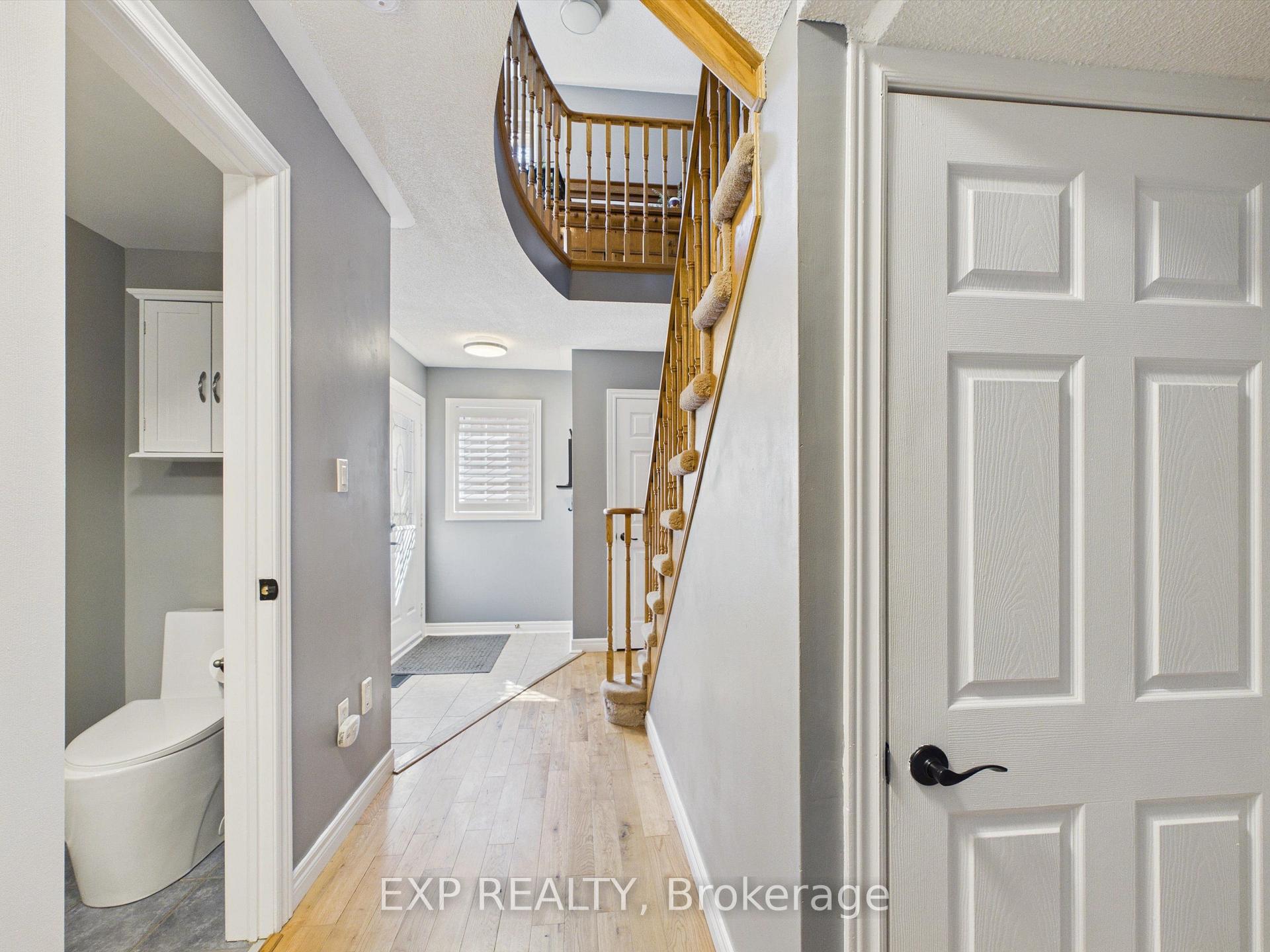 Photo 14 of 23 Mckenzie Crescent, Barrie, Ardagh — HOMEH