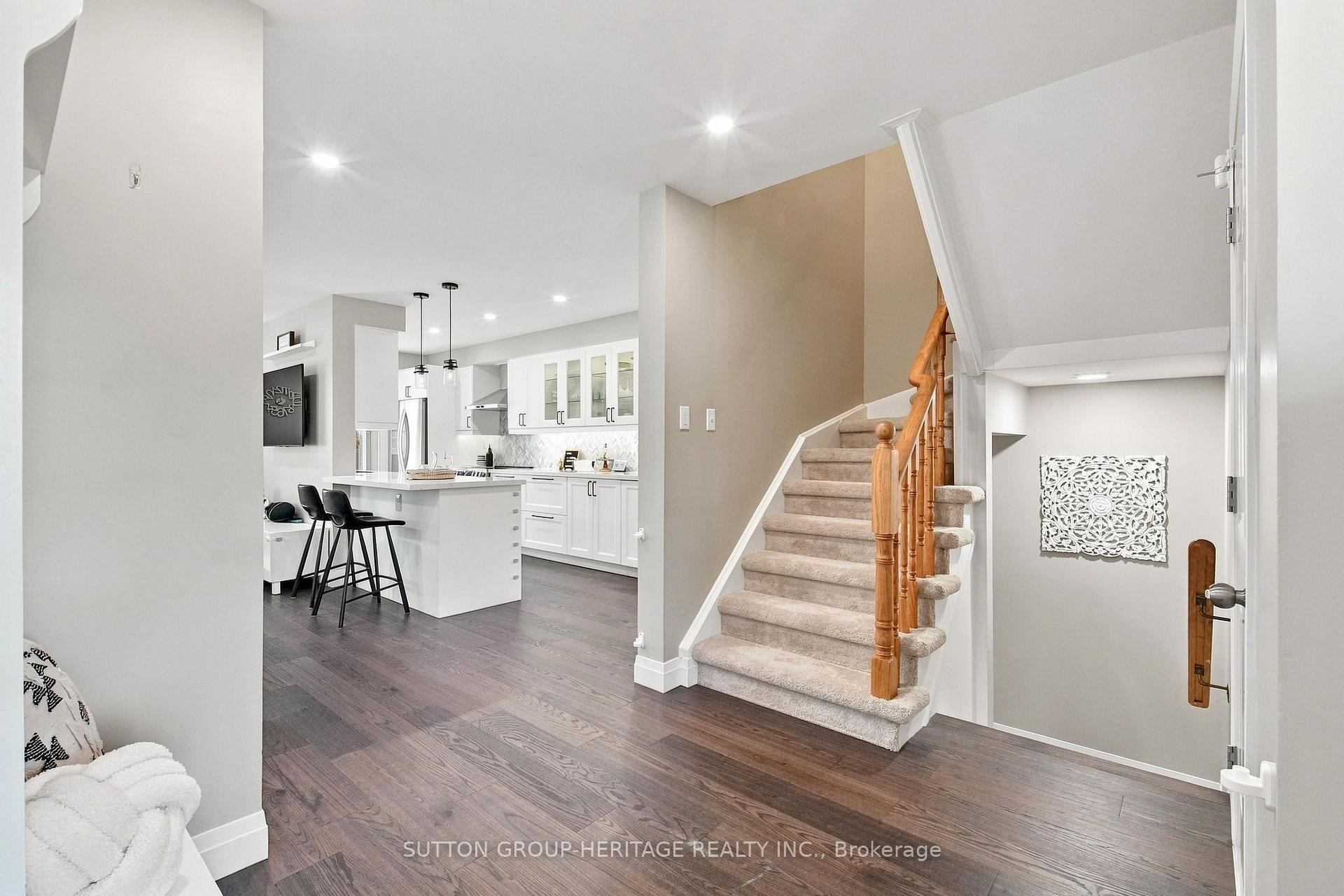 Photo 4 of 1517 Fieldgate Drive, Oshawa, Samac — HOMEH