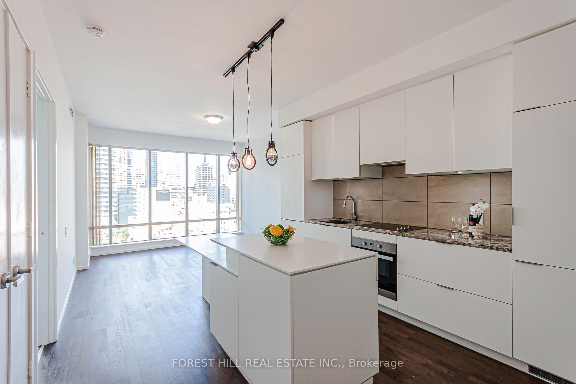 Photo 5 of Unit 909, 5 St Joseph Street, Toronto, Bay Street Corridor — HOMEH