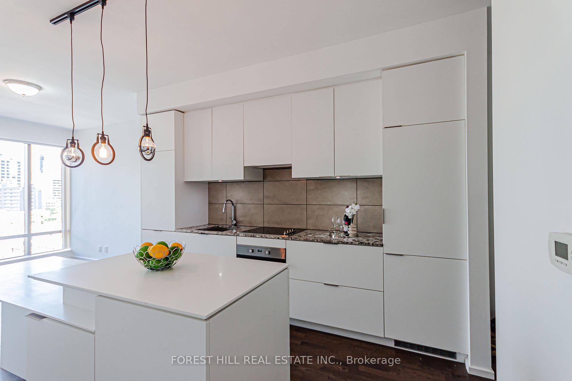 Photo 6 of Unit 909, 5 St Joseph Street, Toronto, Bay Street Corridor — HOMEH