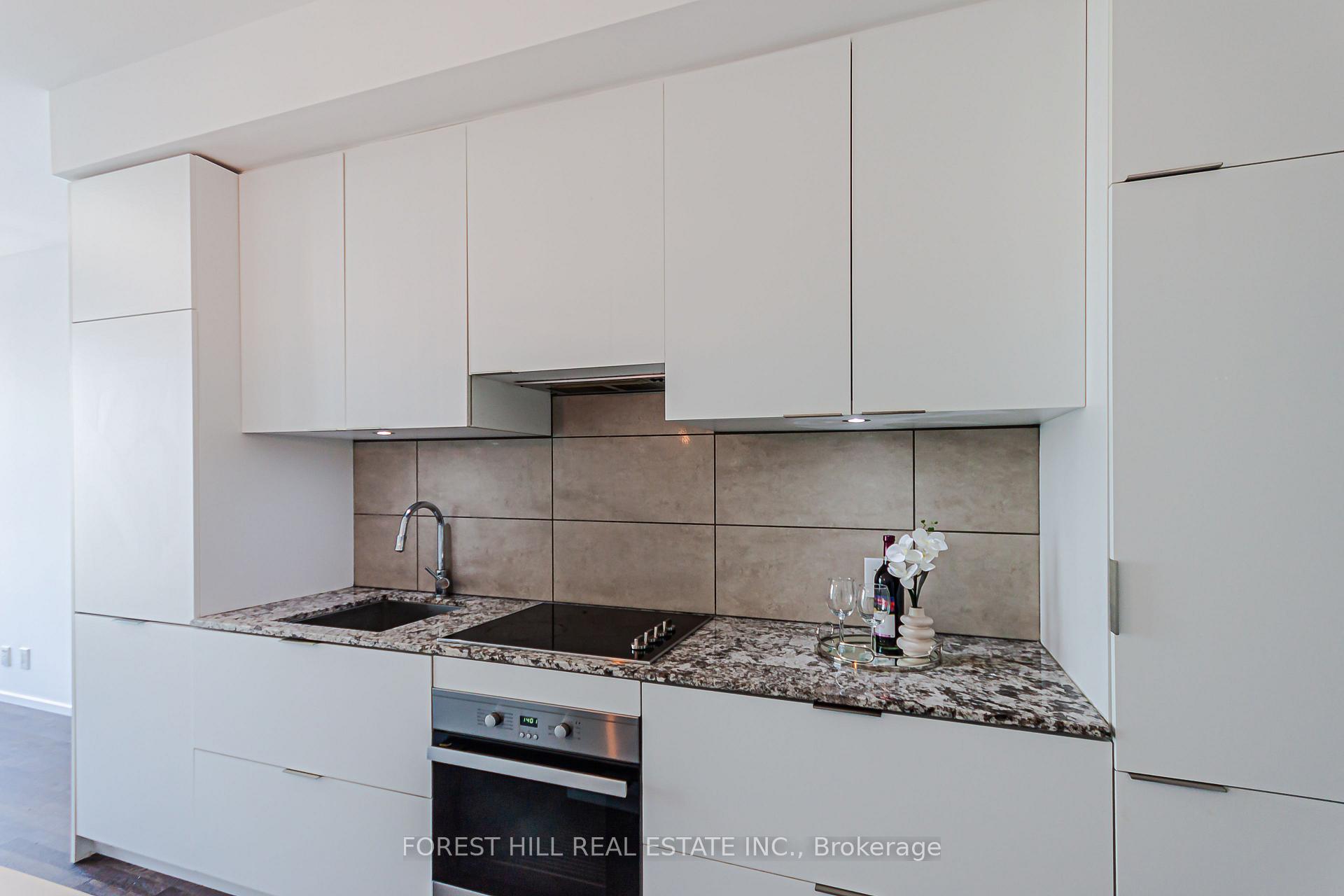Photo 7 of Unit 909, 5 St Joseph Street, Toronto, Bay Street Corridor — HOMEH