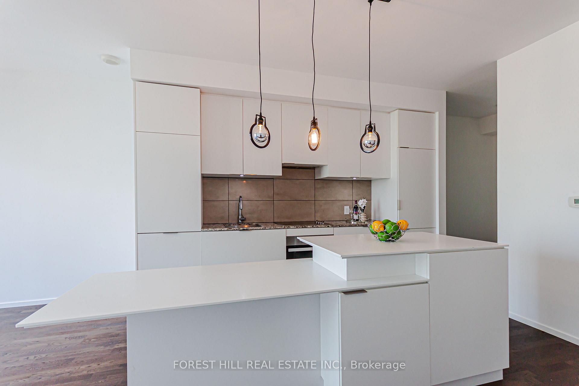 Photo 9 of Unit 909, 5 St Joseph Street, Toronto, Bay Street Corridor — HOMEH