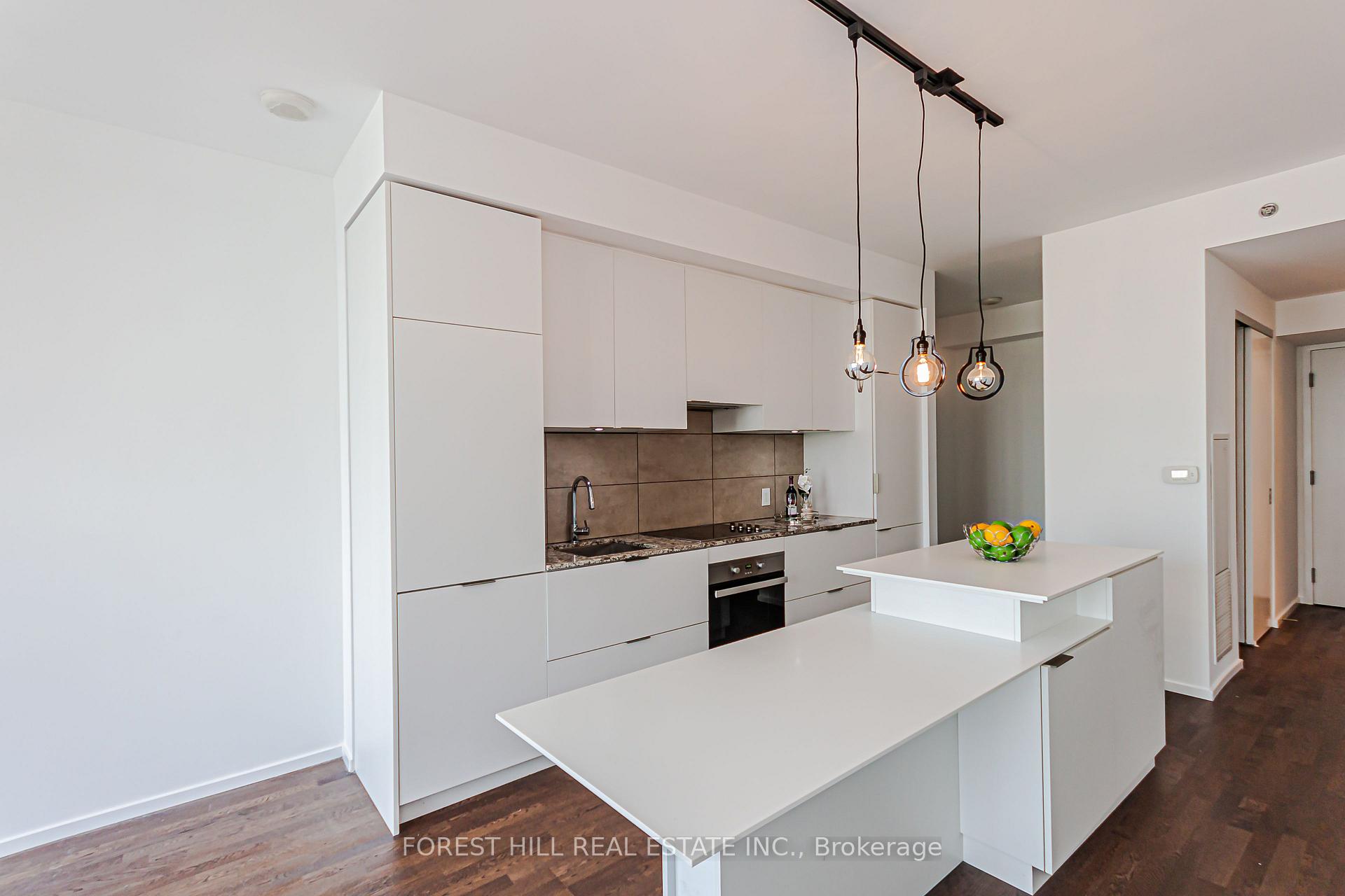 Photo 10 of Unit 909, 5 St Joseph Street, Toronto, Bay Street Corridor — HOMEH