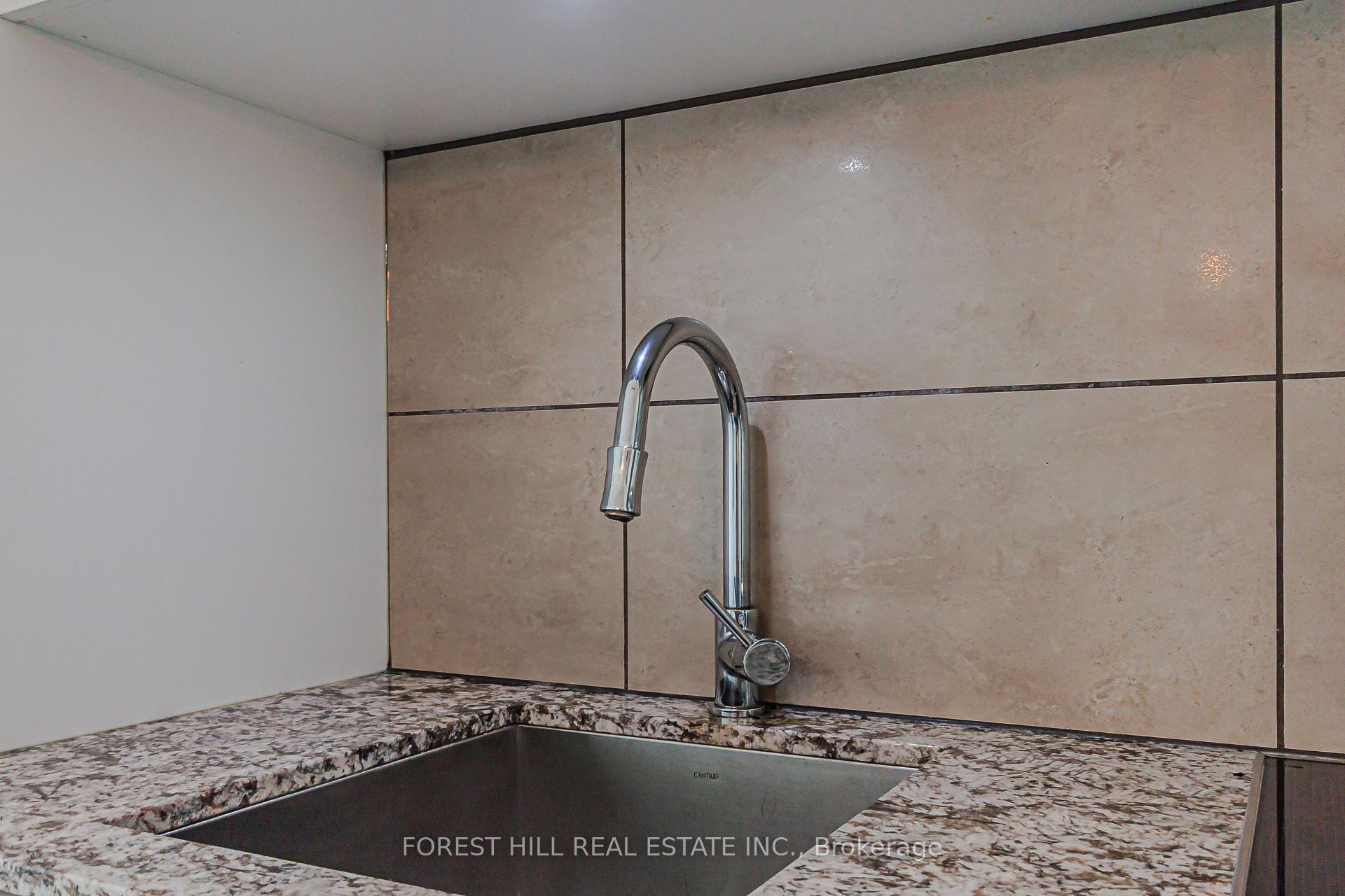 Photo 13 of Unit 909, 5 St Joseph Street, Toronto, Bay Street Corridor — HOMEH