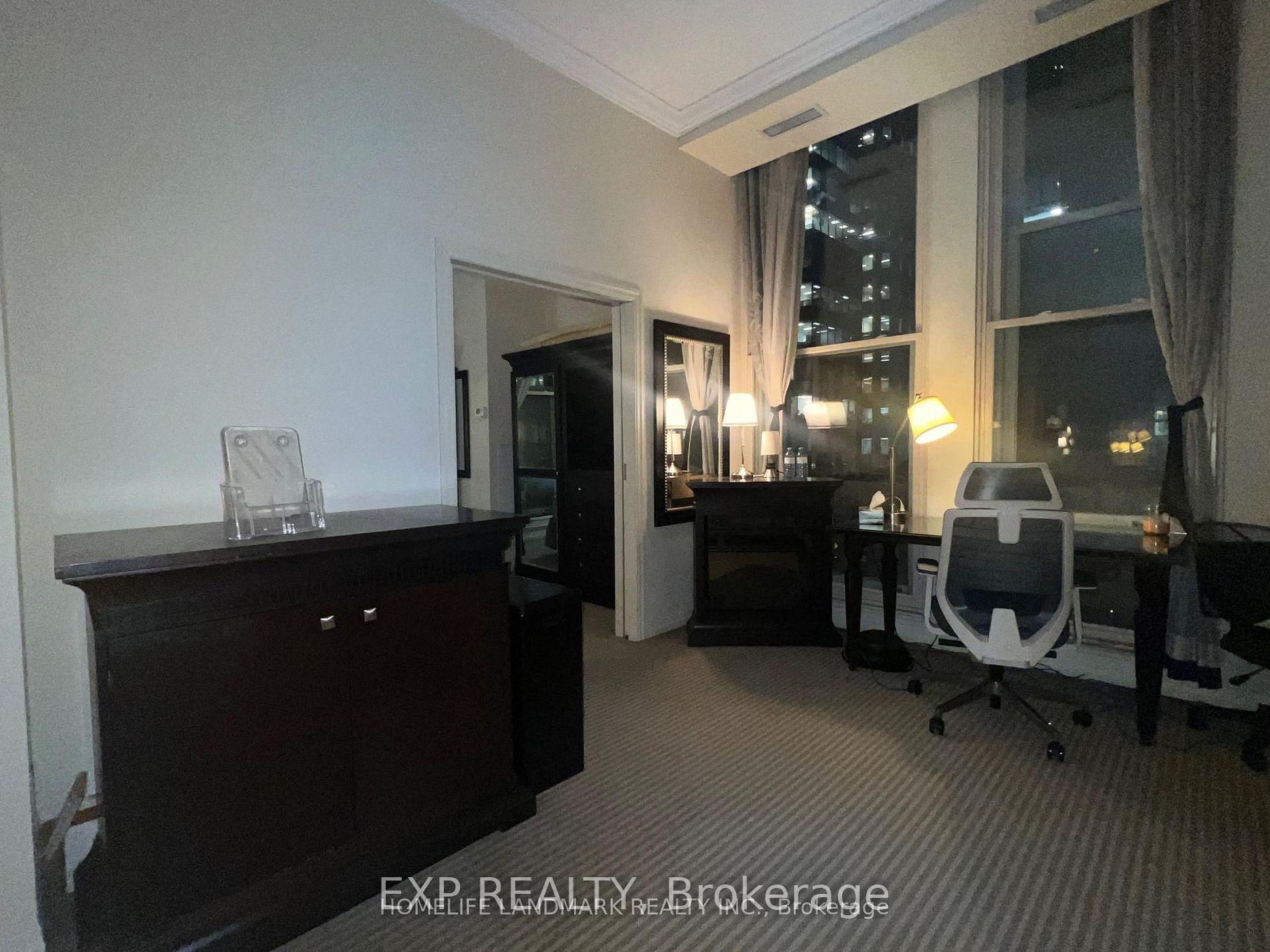 Photo 8 of Unit 507, 1 King Street W, Toronto, Bay Street Corridor — HOMEH