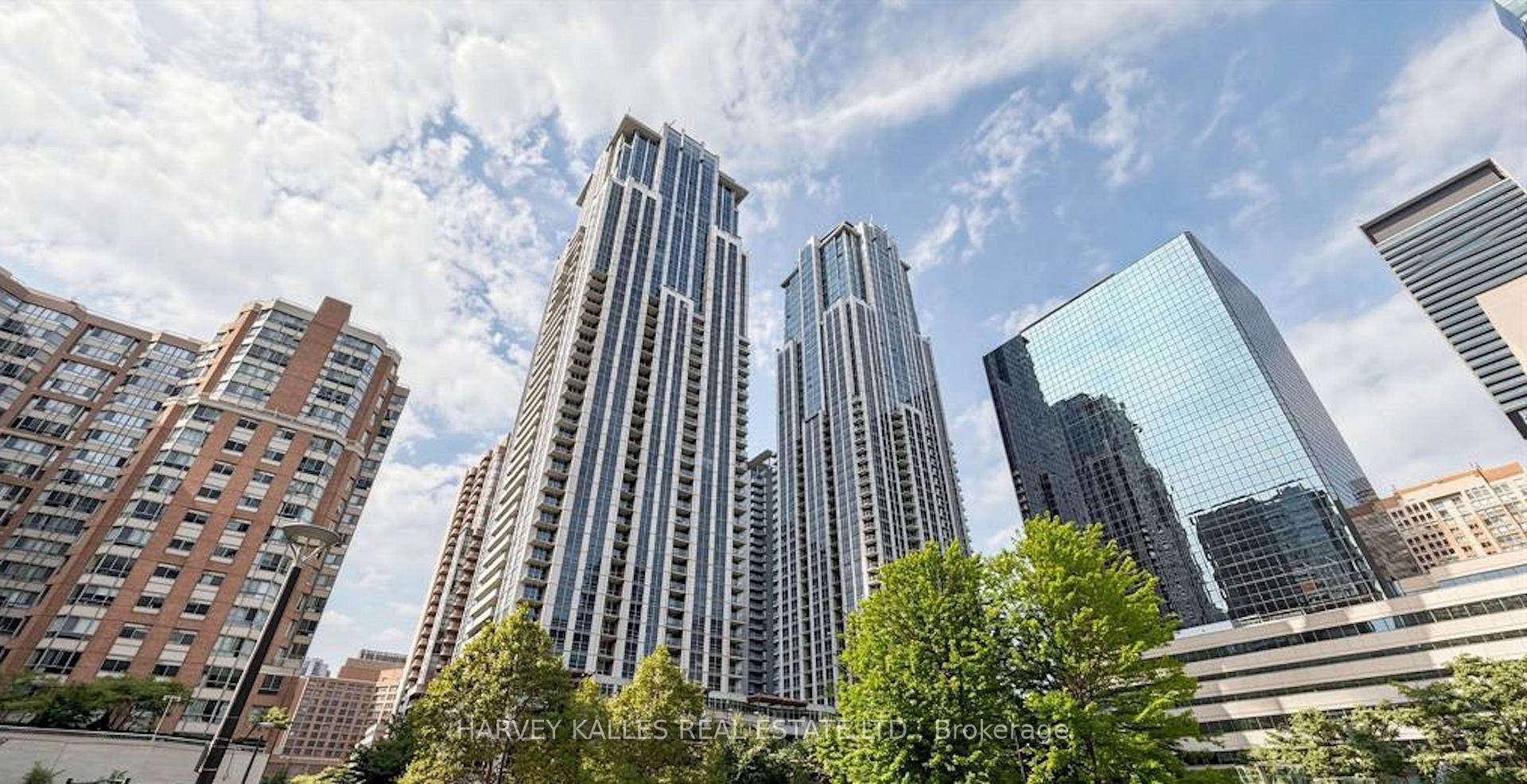 Front of Unit 707, 761 Bay Street S