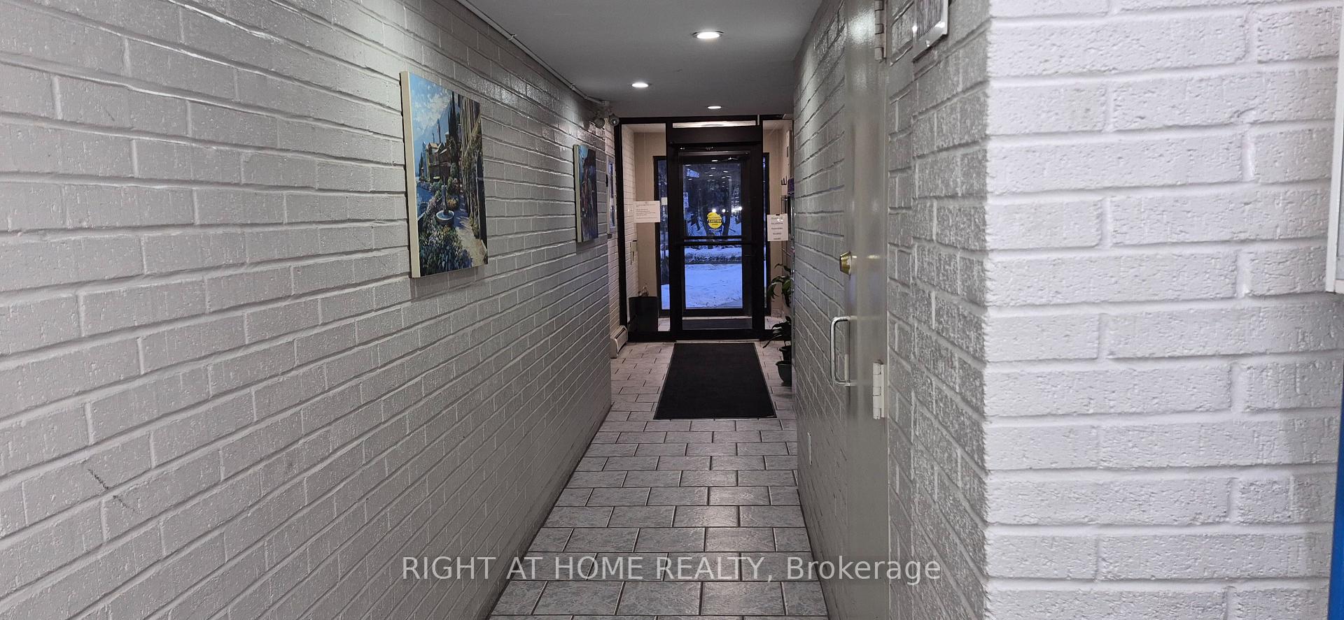 Photo 6 of Unit 26, 2373 King Street E, Hamilton, Glenview — HOMEH