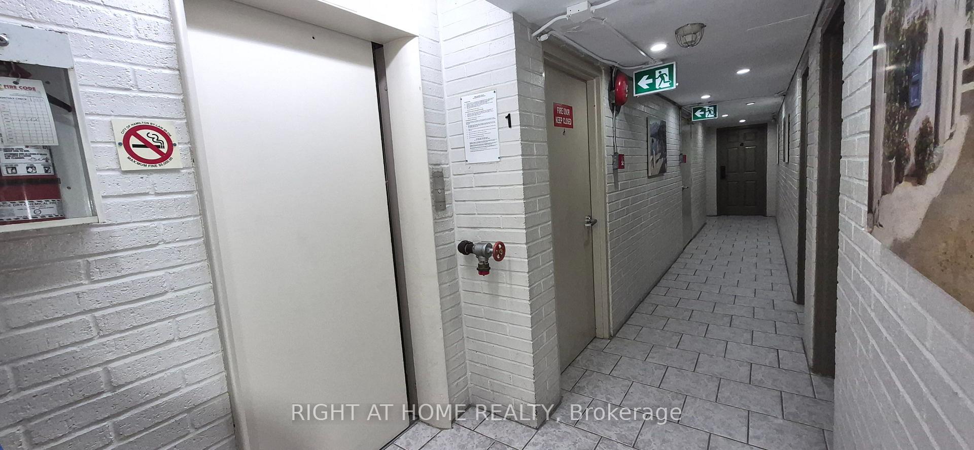 Photo 9 of Unit 26, 2373 King Street E, Hamilton, Glenview — HOMEH