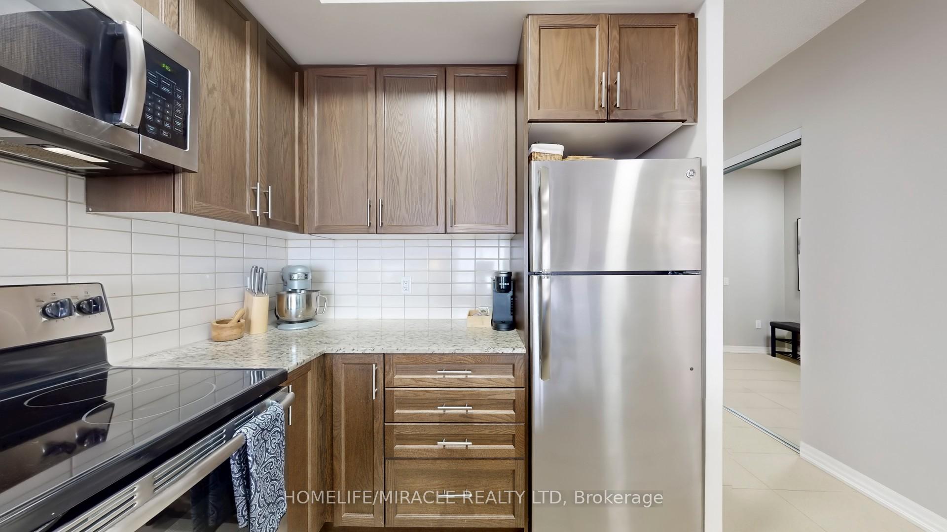 Photo 10 of Unit 607, 560 North service Road, Grimsby, Grimsby Beach — HOMEH