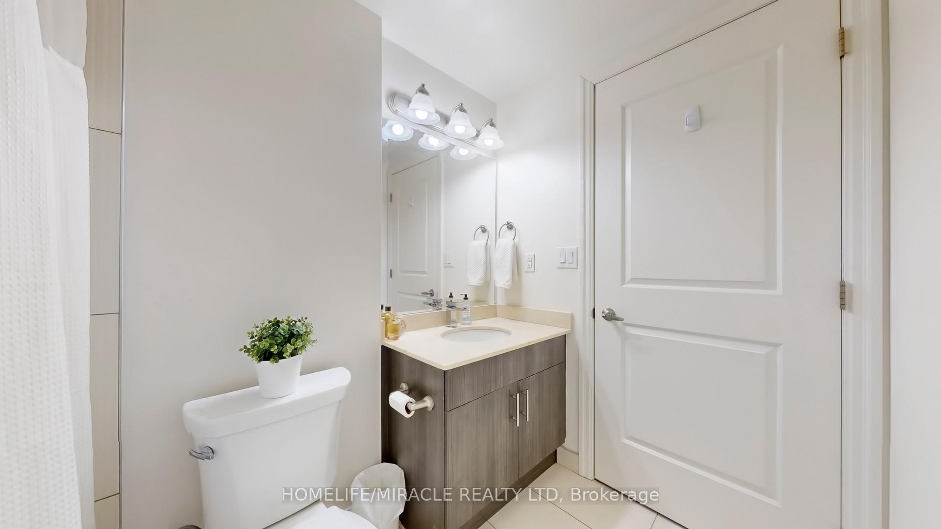 Photo 16 of Unit 607, 560 North service Road, Grimsby, Grimsby Beach — HOMEH