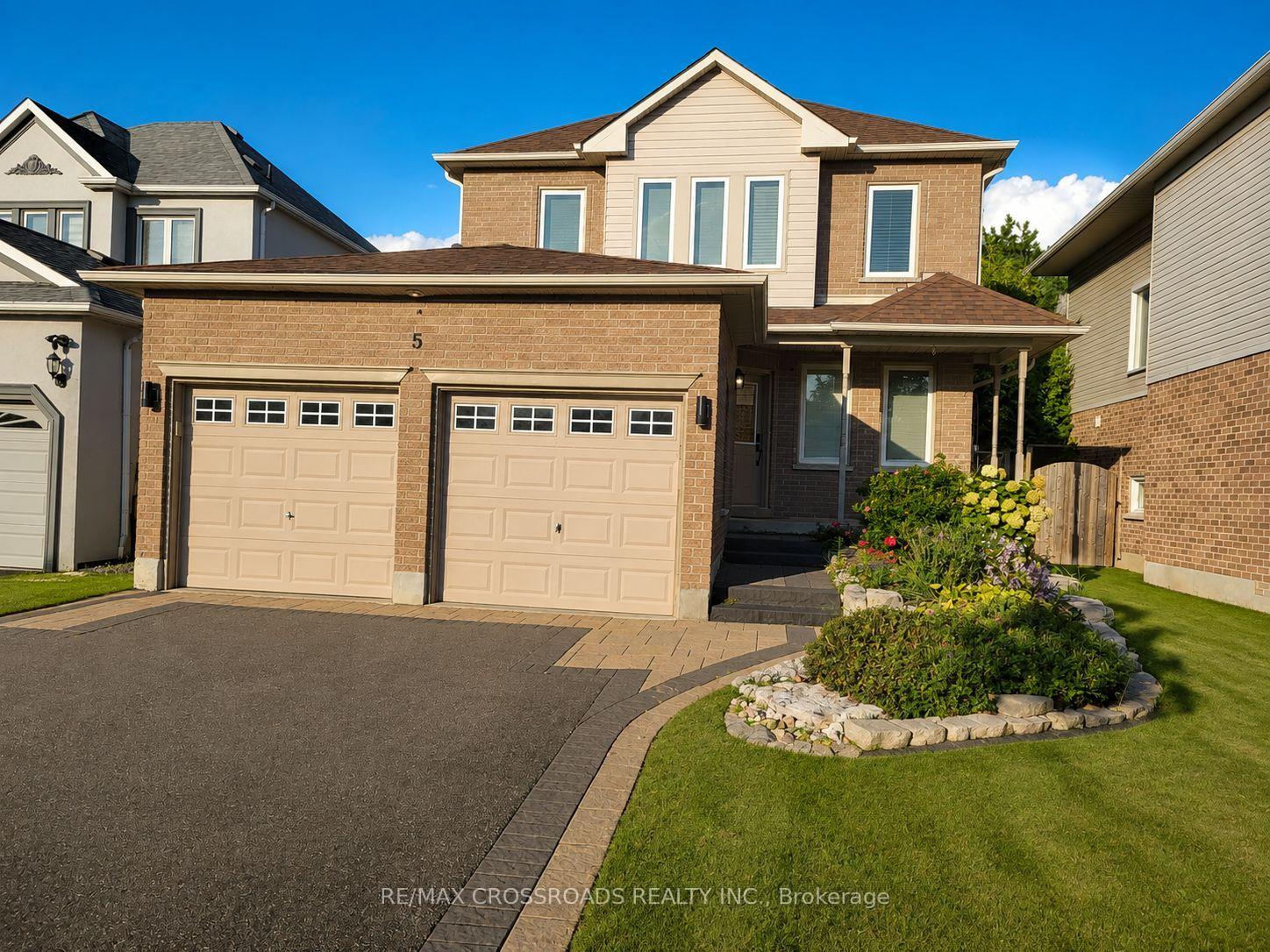 Photo 2 of 5 Robert Correll Court, Whitby, Rolling Acres — HOMEH