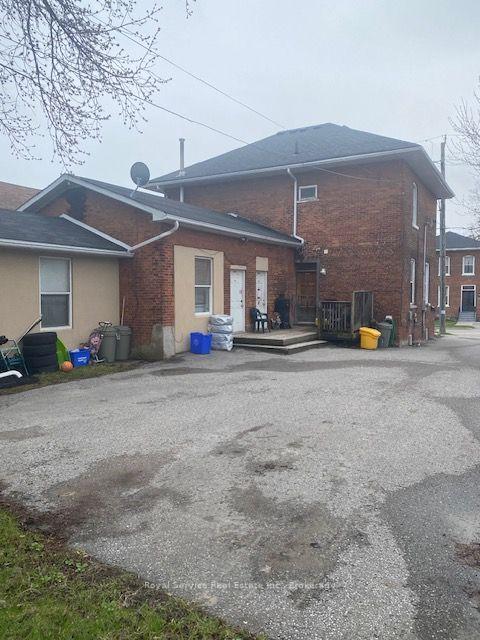 Photo 4 of 102-C Queen Street, Clarington, Bowmanville — HOMEH