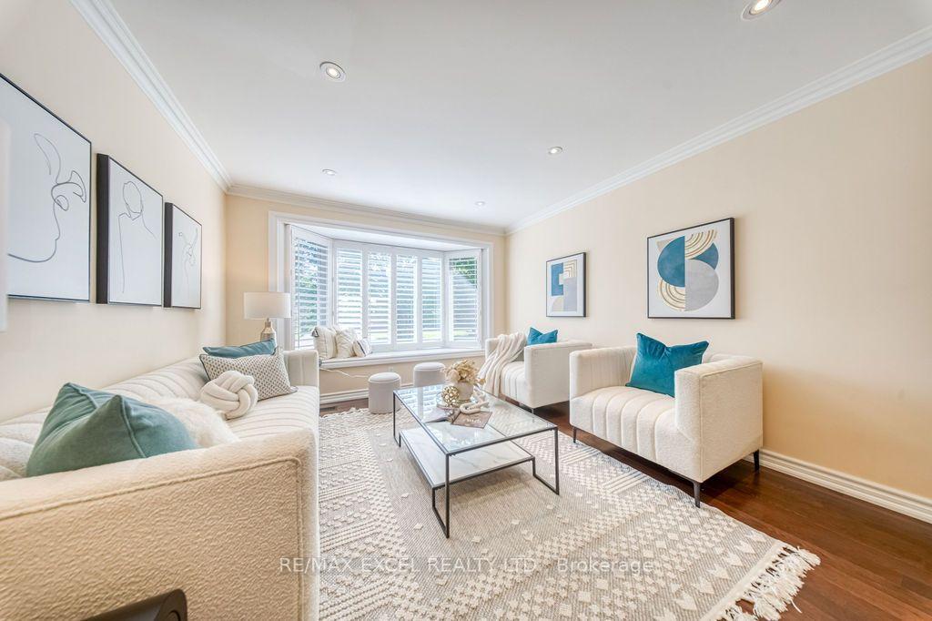 Photo 5 of 120 Drakefield Road, Markham, Bullock — HOMEH