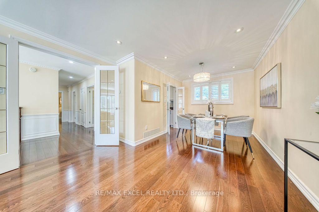 Photo 8 of 120 Drakefield Road, Markham, Bullock — HOMEH