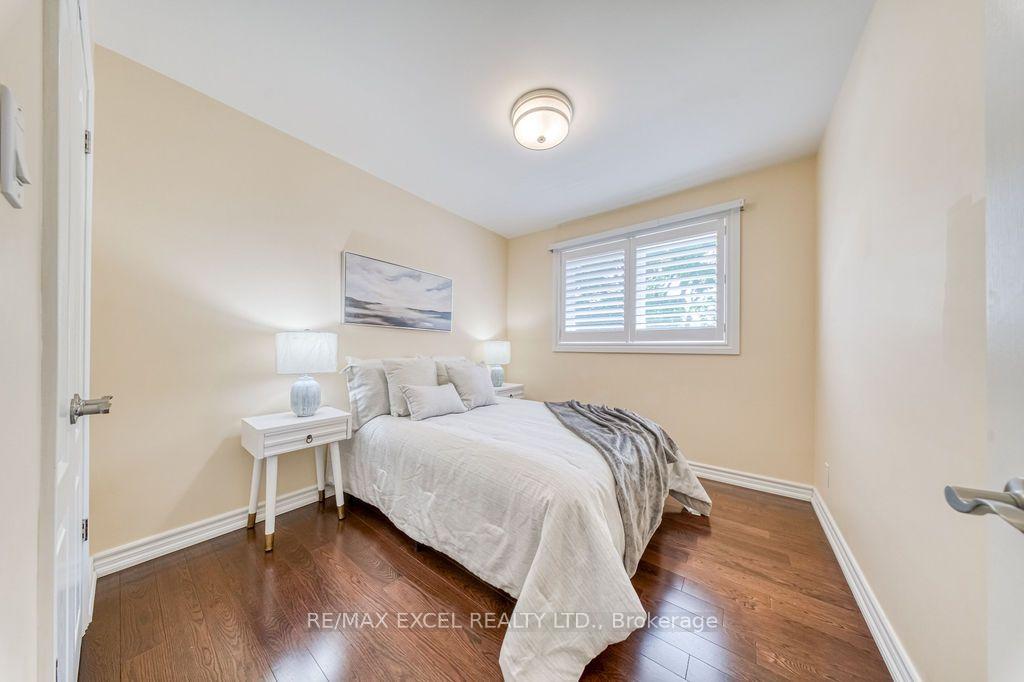 Photo 17 of 120 Drakefield Road, Markham, Bullock — HOMEH