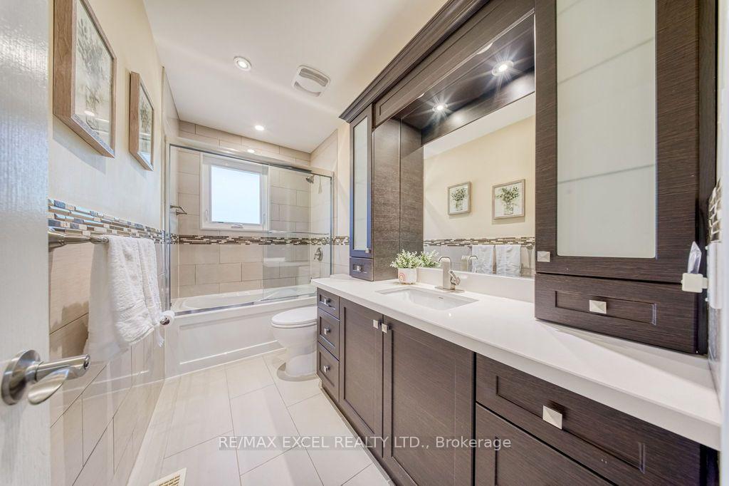 Photo 21 of 120 Drakefield Road, Markham, Bullock — HOMEH