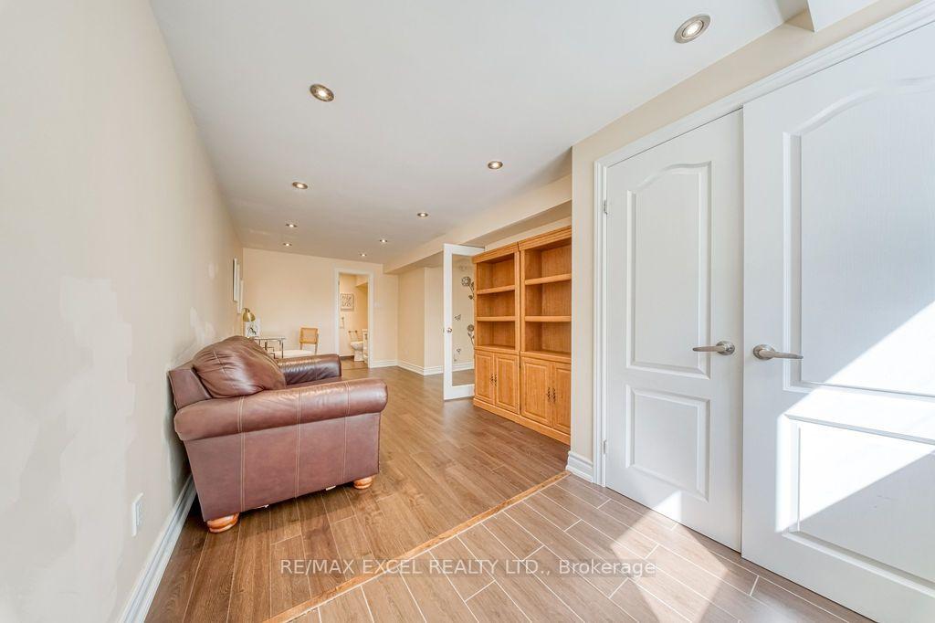 Photo 24 of 120 Drakefield Road, Markham, Bullock — HOMEH