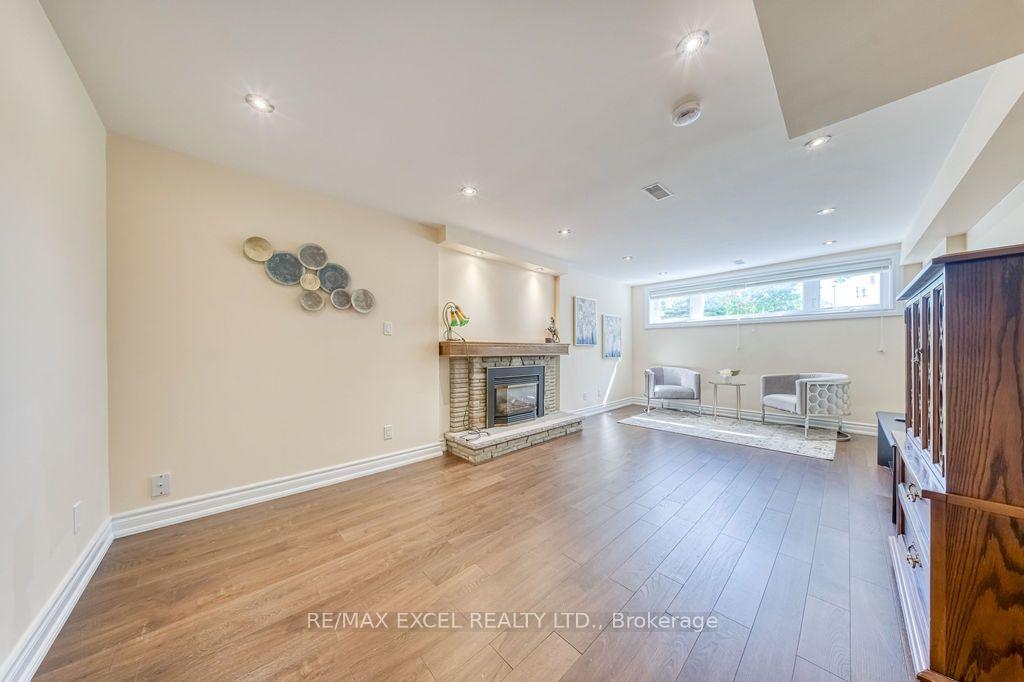 Photo 27 of 120 Drakefield Road, Markham, Bullock — HOMEH