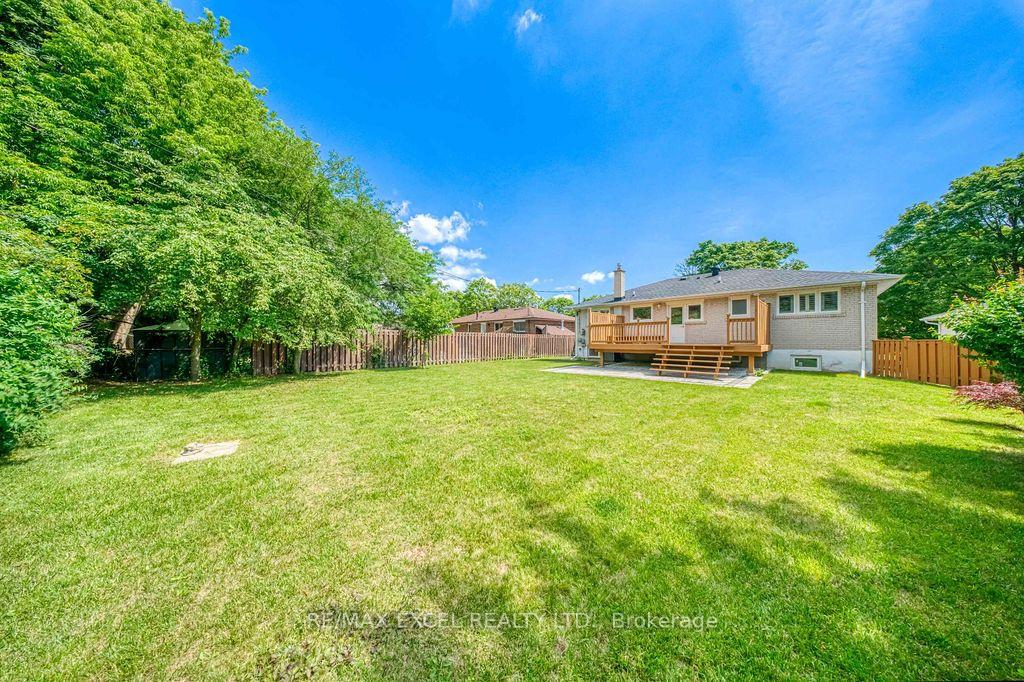 Photo 38 of 120 Drakefield Road, Markham, Bullock — HOMEH