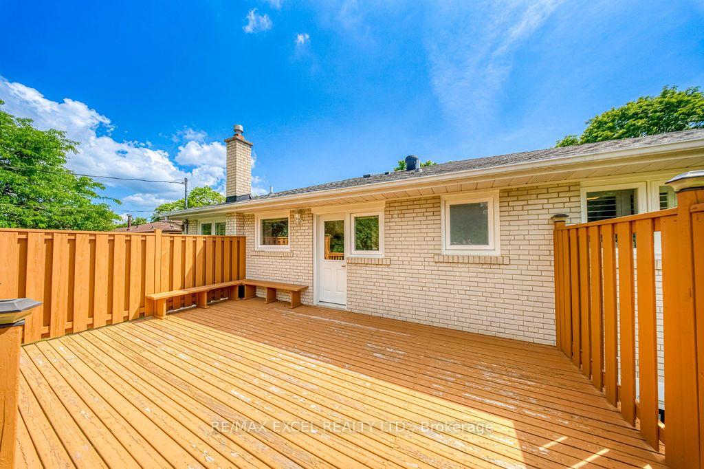 Photo 40 of 120 Drakefield Road, Markham, Bullock — HOMEH